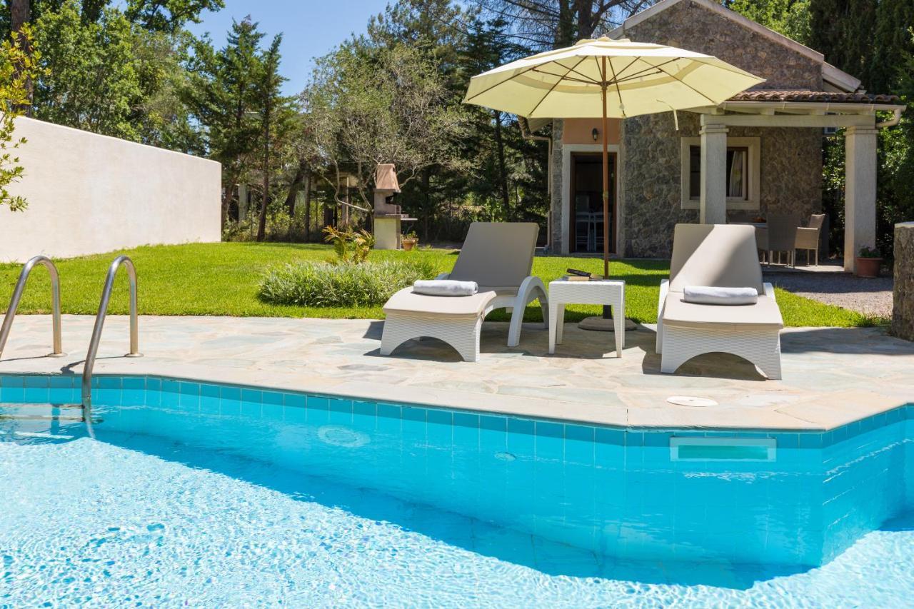 Dafnila Petrinos Cottage מראה חיצוני תמונה