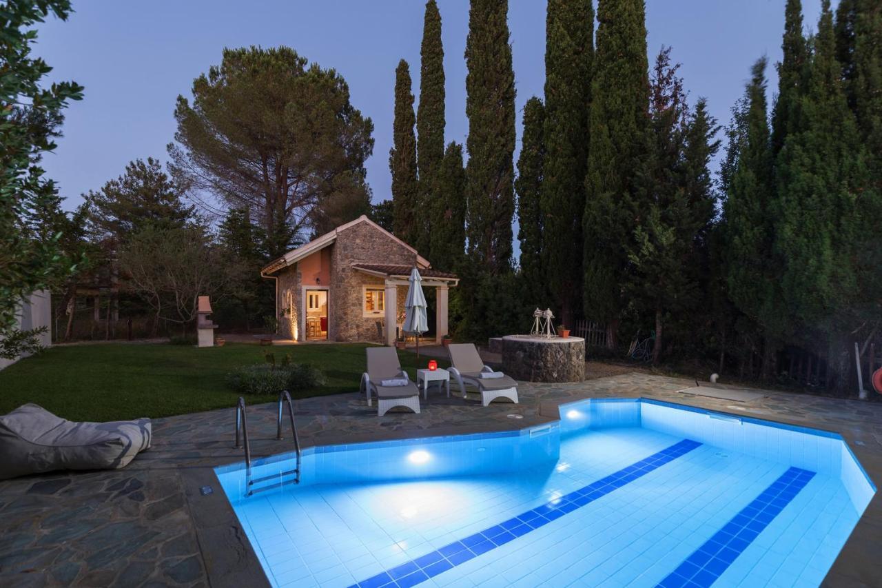 Dafnila Petrinos Cottage מראה חיצוני תמונה
